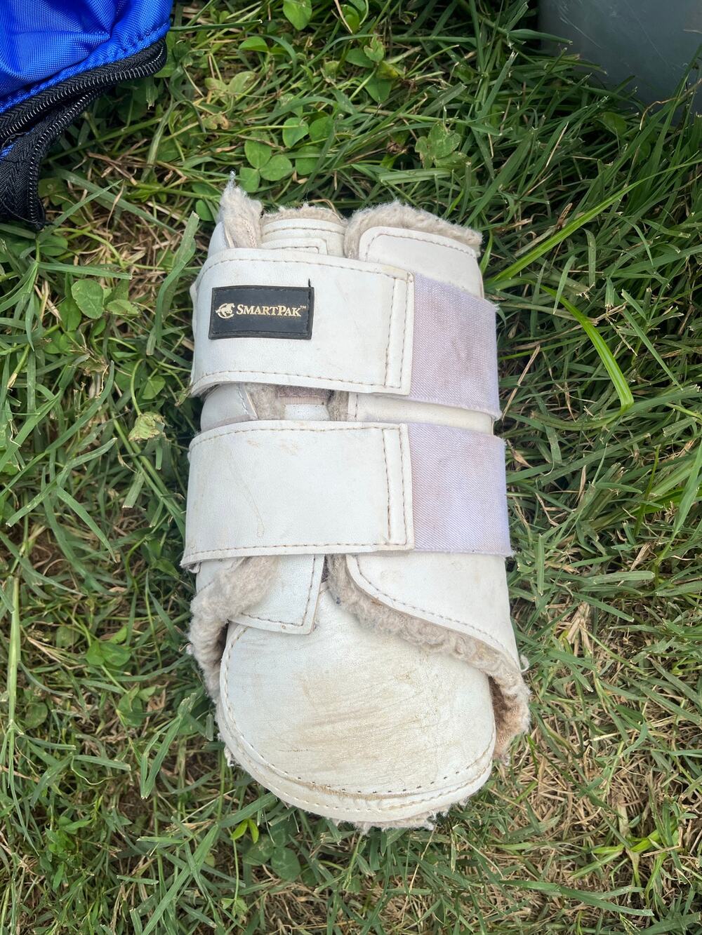 SmartPak white Sport Boots size medium